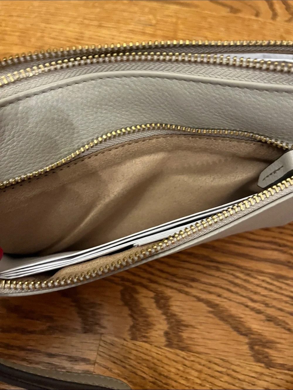 Antonio Melani NWT Gray 100% Leather Wristlet Clutch Zip Purse Luxury